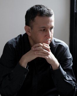 Autor de Música Inspiracional. Emilio Mejía Luarca. Compositor mexicano de música inspiracional y de relajación.